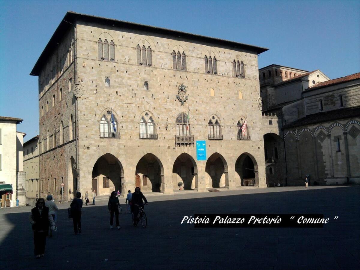 Da Riki Con Vista Sulle Colline Toscane Pistoia Bagian luar foto